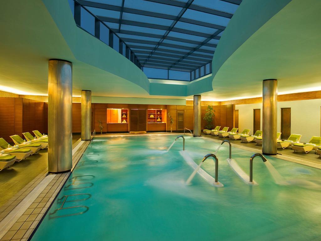The Regency Hotel Kuwait Koweït Extérieur photo The spa at the InterContinental Wien