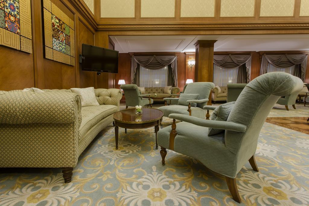 The Regency Hotel Kuwait Koweït Extérieur photo The lobby of the hotel